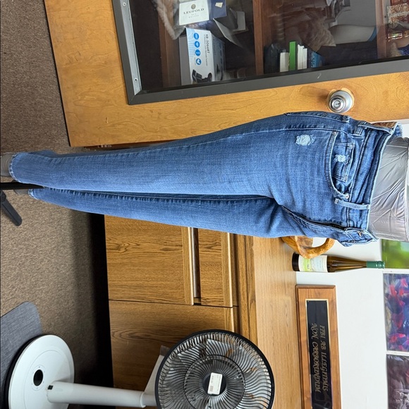 Levi’s Skinny Jeans Medium Wash Stretch Denim Women’s Size 27 - Picture 4 of 6